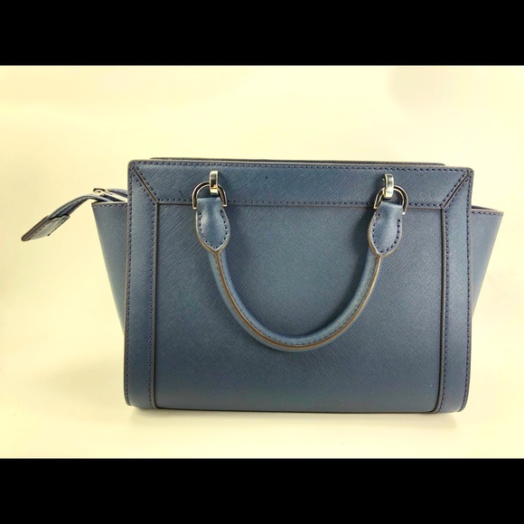 ✨BRAND NEW Michael Kors Small Selma Purse✨ - Picture 4 of 8